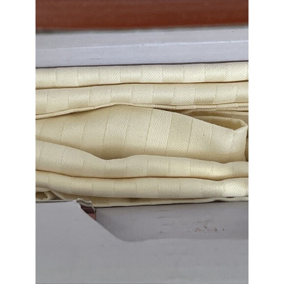Texas Linen Co. Pillowcase Standard/Queen Cream Pinstripe 100% Cotton Set of 2 - Picture 13 of 13